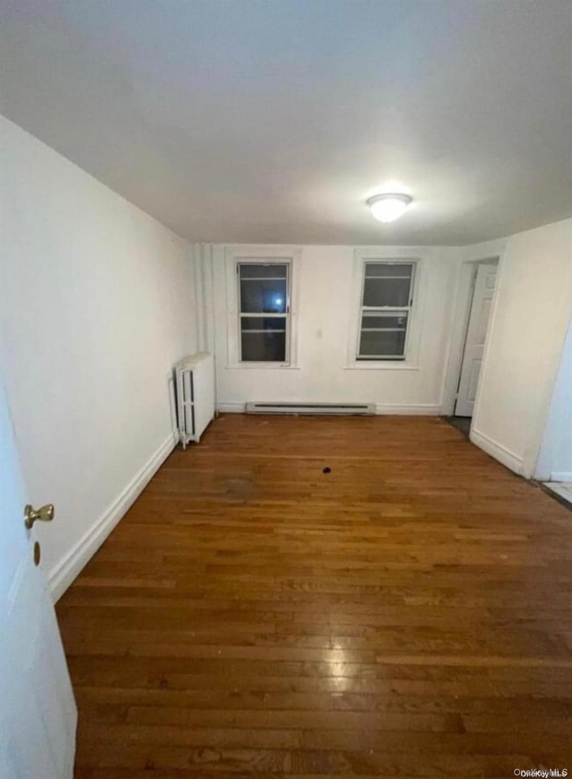 686 E 223rd Street Unit: B thumbnail 6