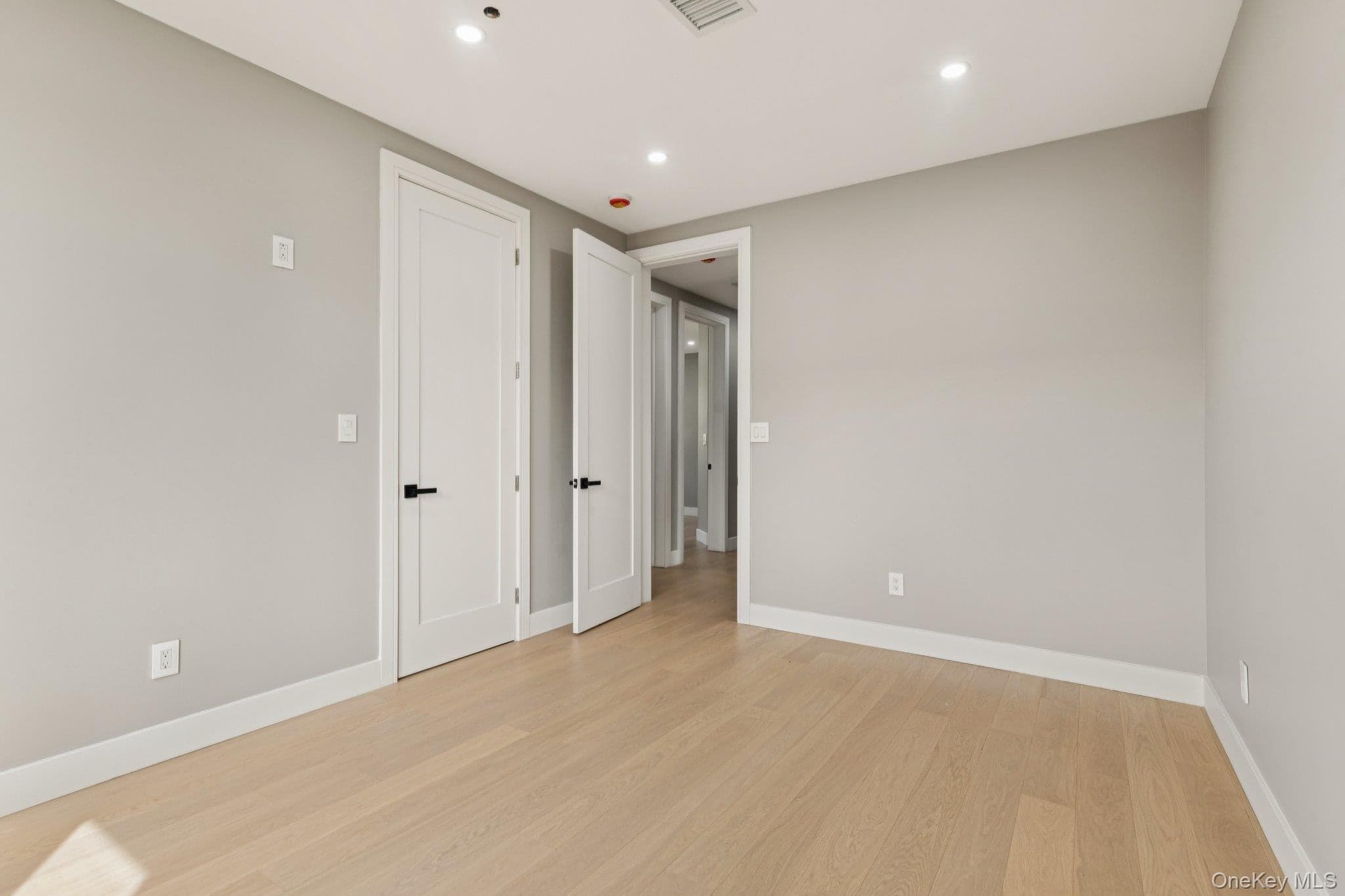 1368 Beech Street thumbnail 30