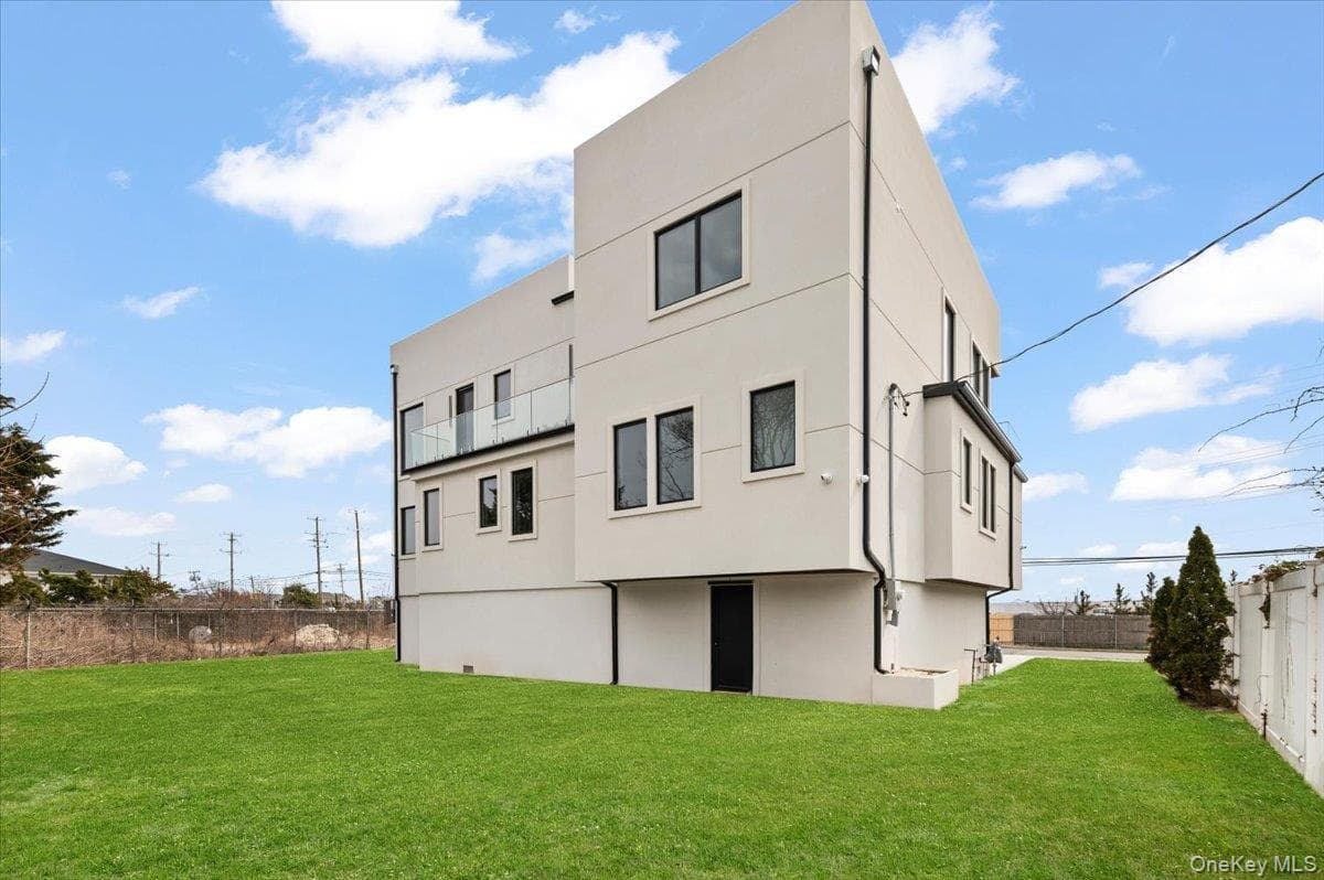 1368 Beech Street thumbnail 41