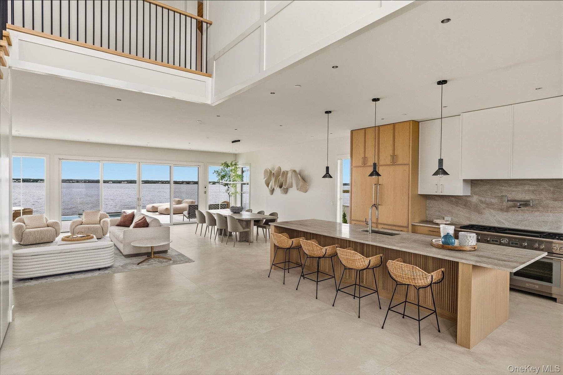 498 Dune Road thumbnail 12