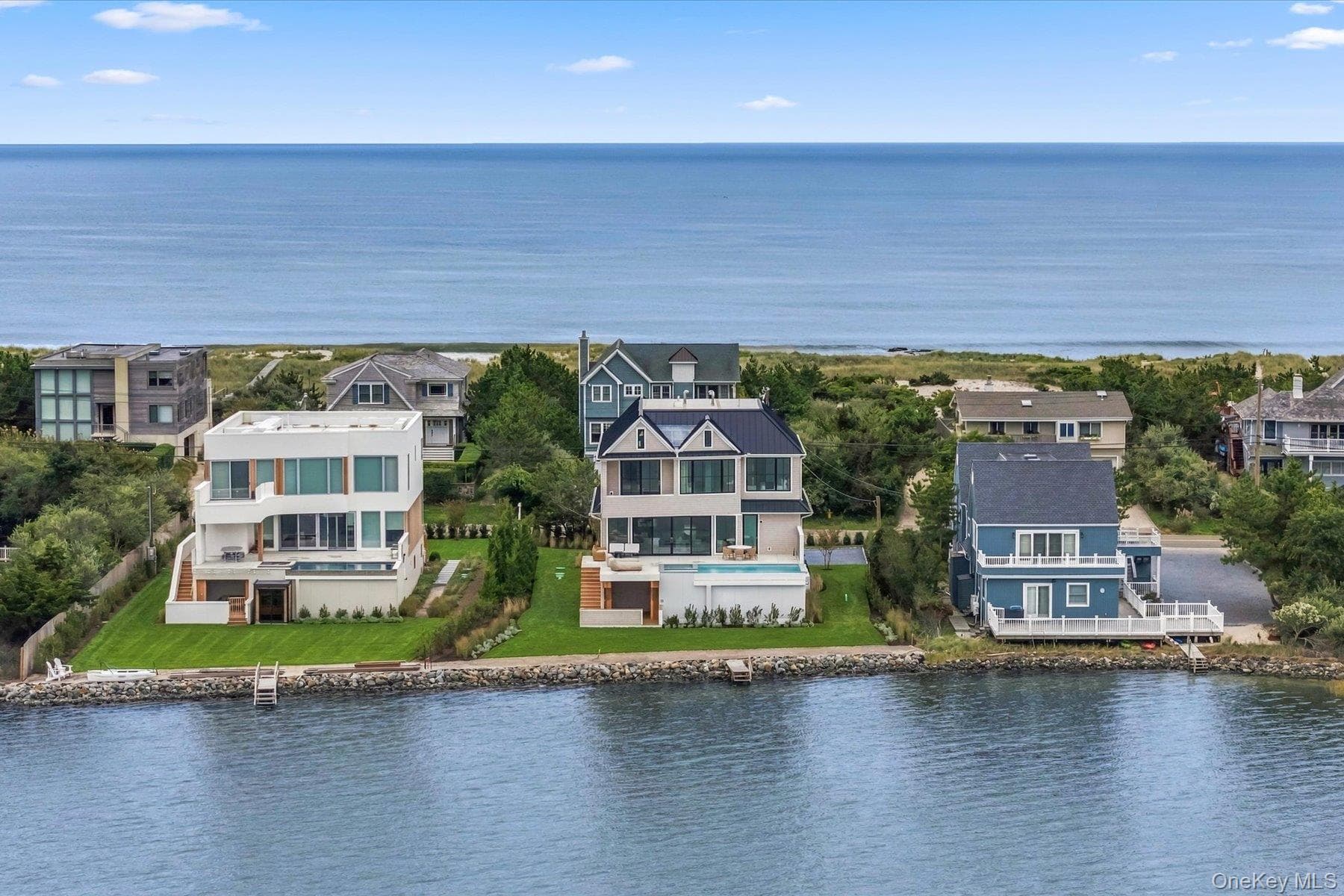 498 Dune Road thumbnail 40