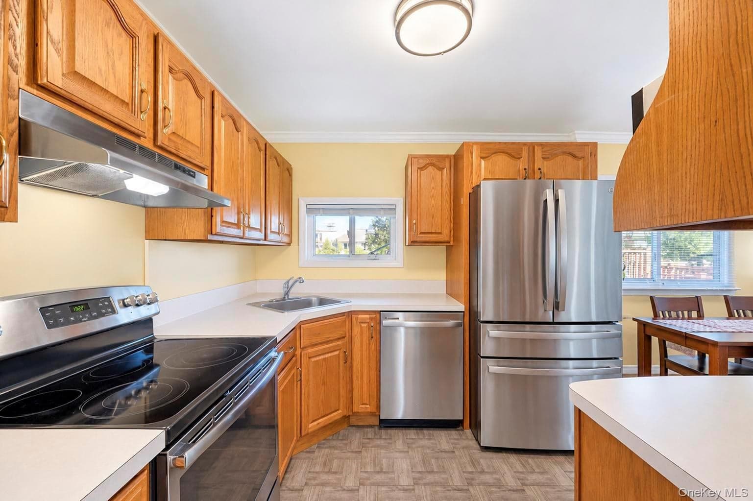 33 Nims Avenue thumbnail 10