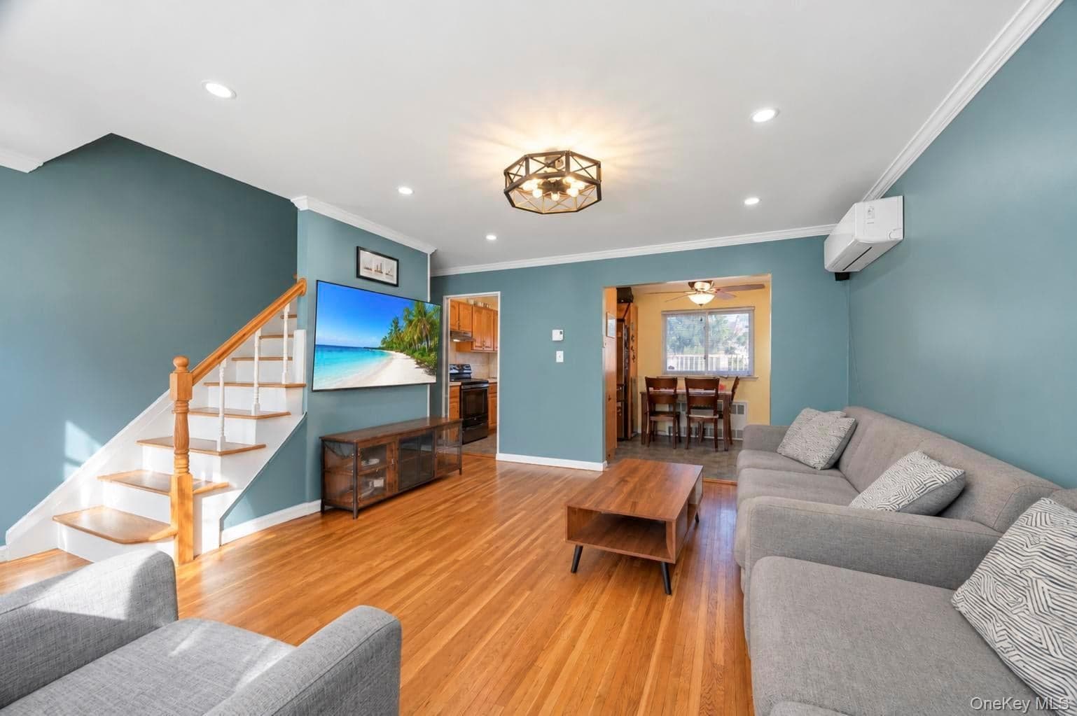 33 Nims Avenue thumbnail 4