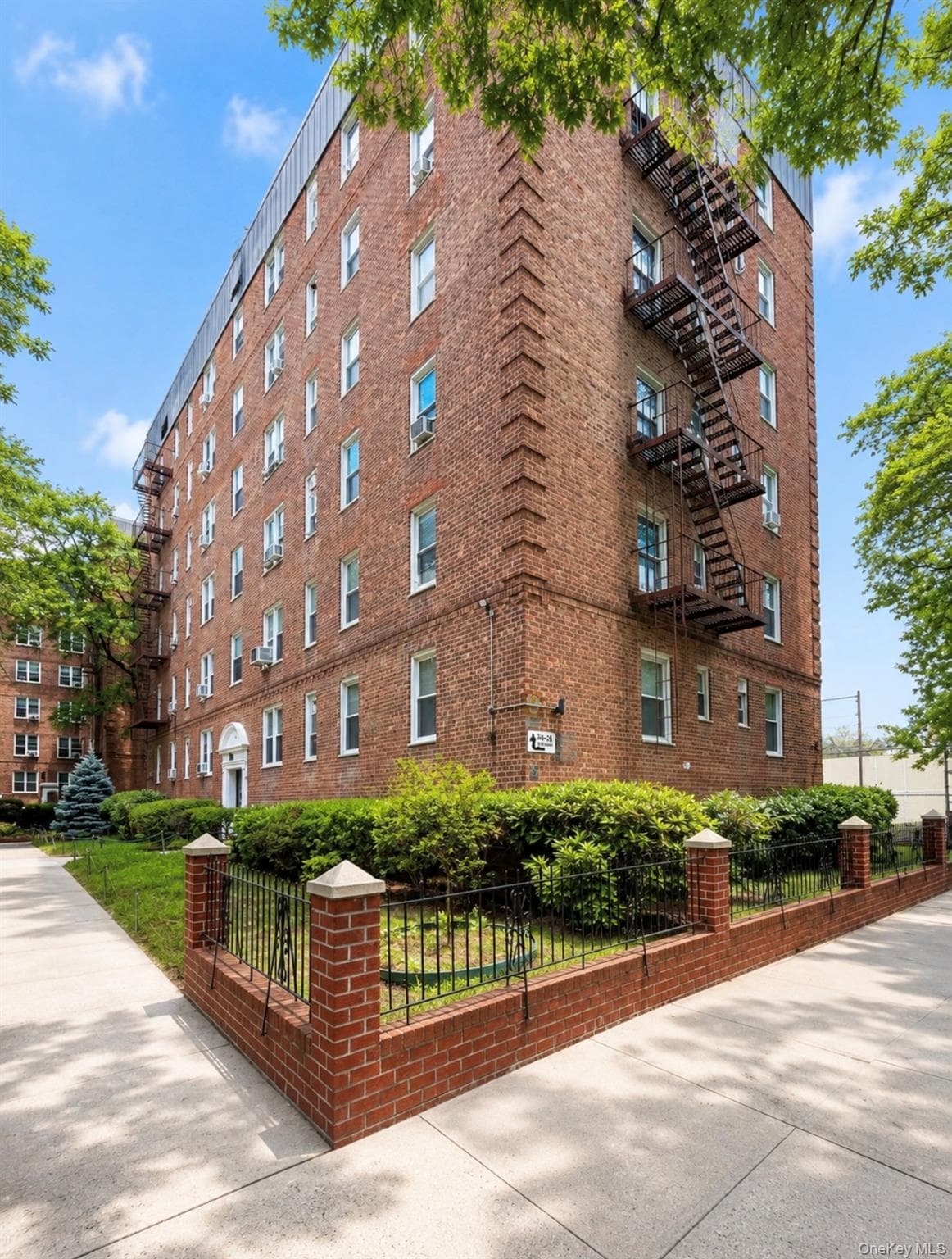 14445 Sanford Avenue Unit: 6 thumbnail 11