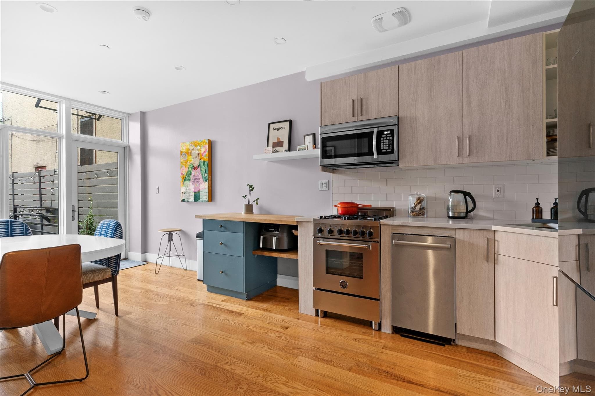 491 Monroe Street Unit: 1B thumbnail 2