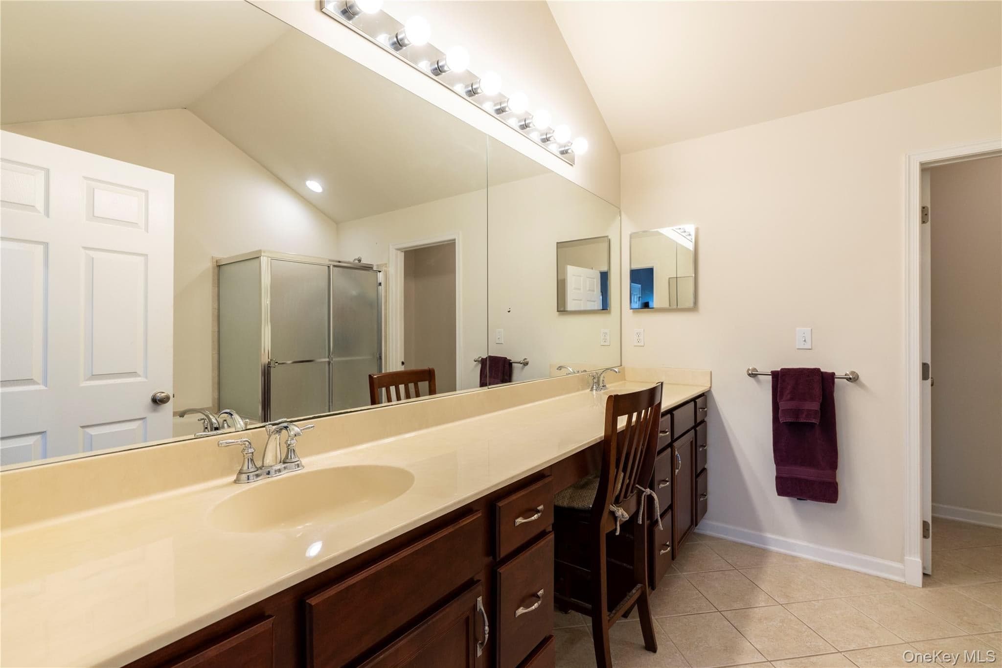 908 Huntington Drive thumbnail 13
