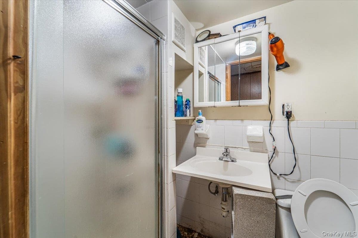 5915 Xenia Street thumbnail 26