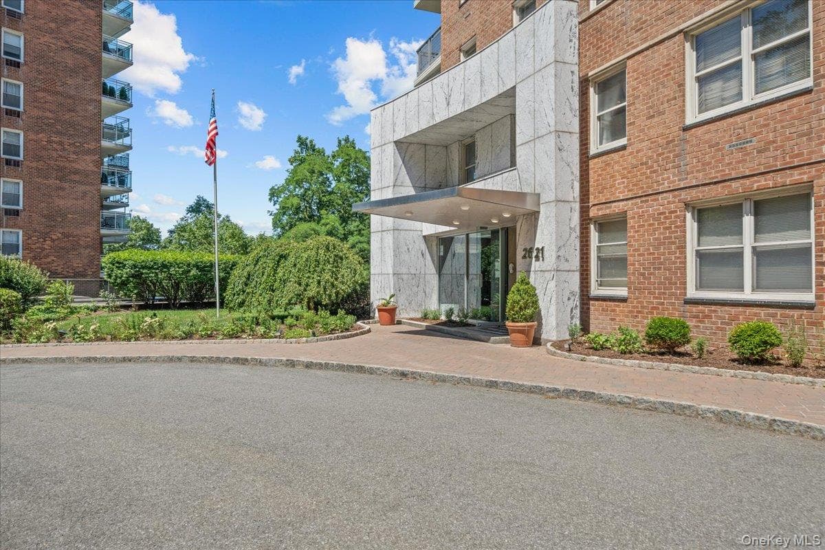 2621 Palisade Avenue Unit: 12C thumbnail 22