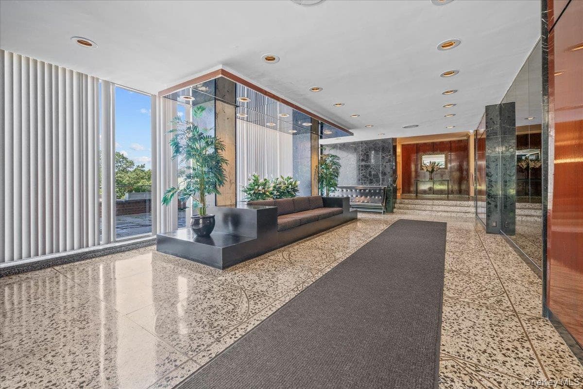 2621 Palisade Avenue Unit: 12C thumbnail 17