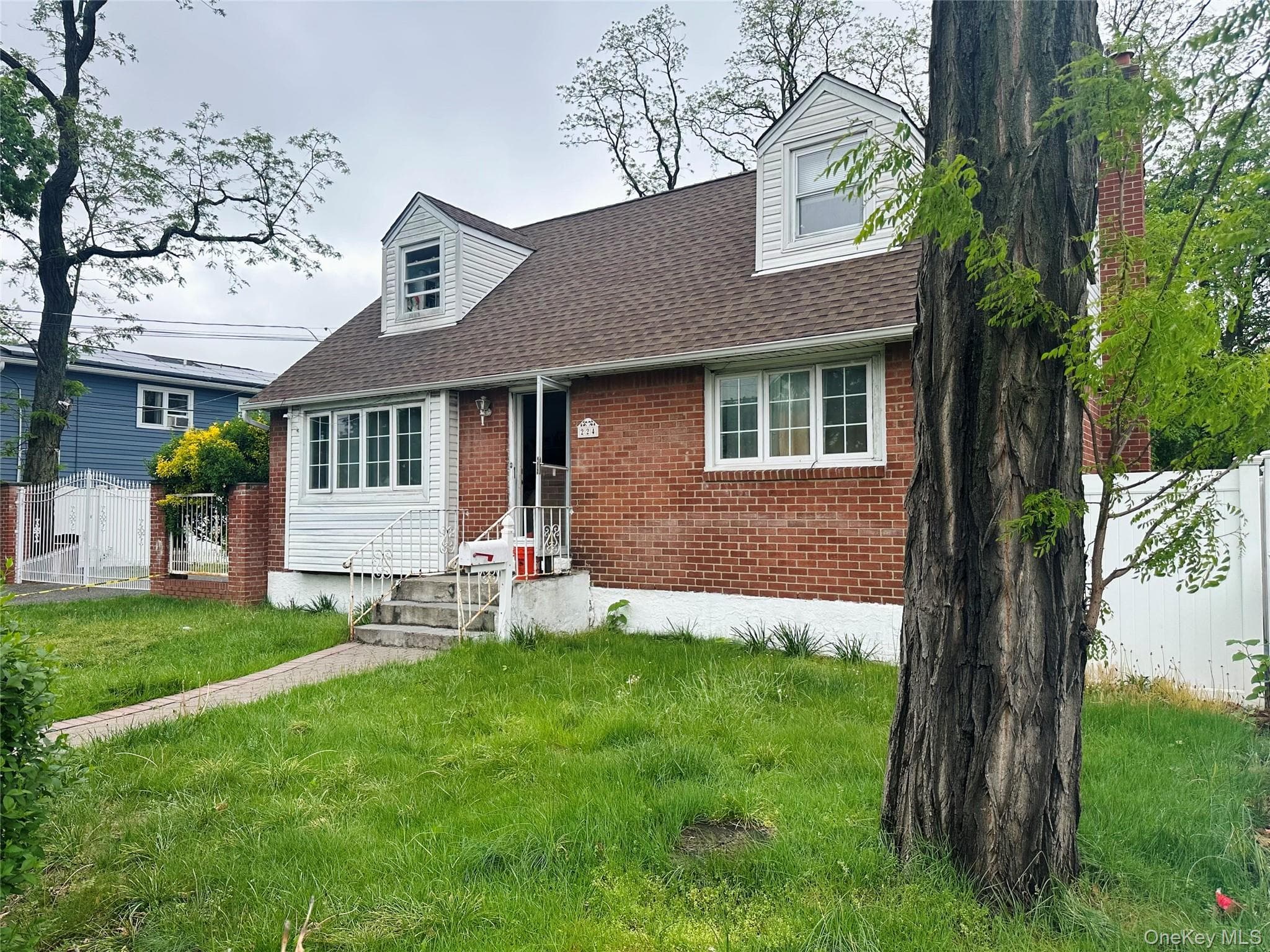 224 Park Avenue thumbnail 3