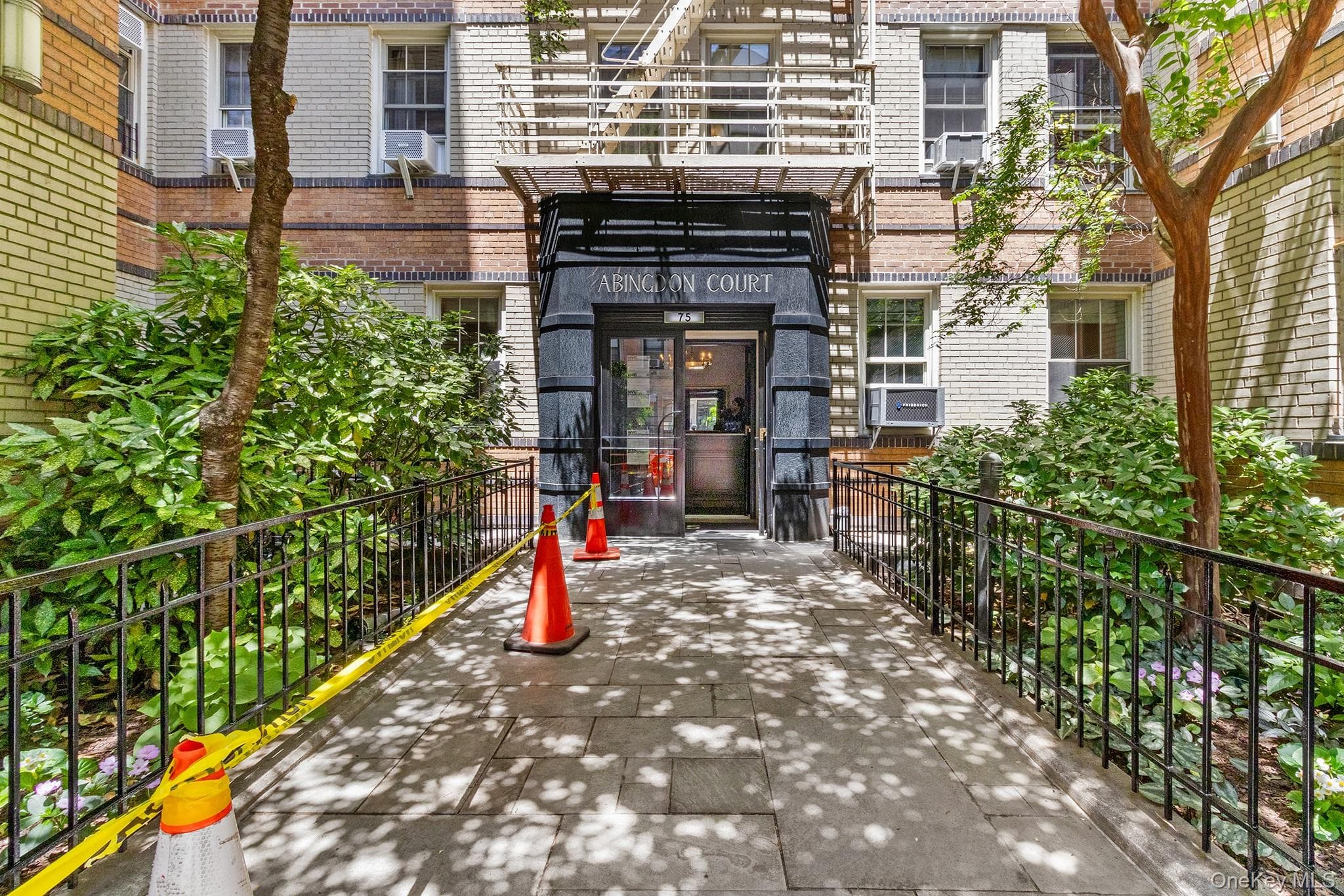 75 Bank Street Unit: 1B thumbnail 2