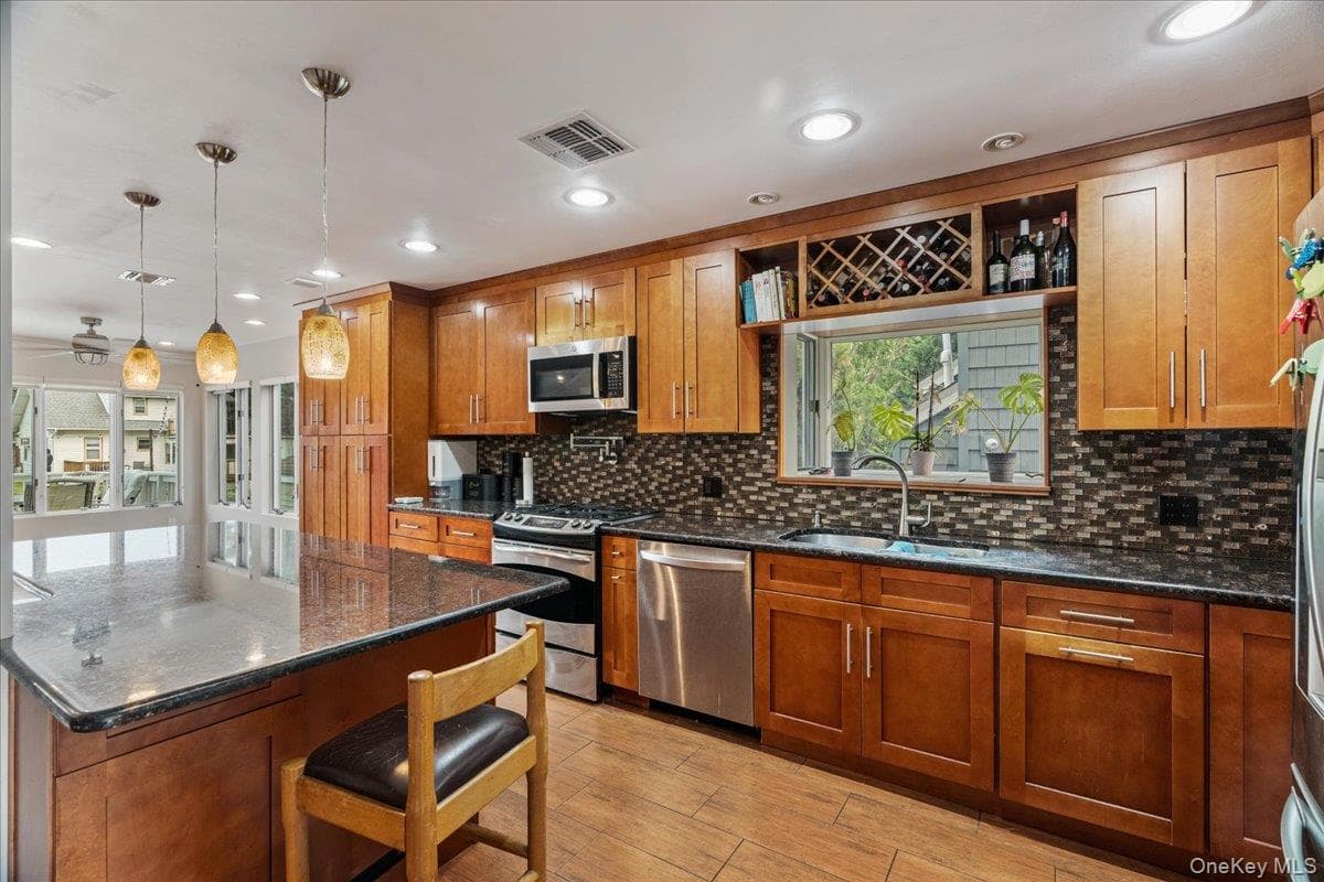 117 Gordon Place thumbnail 12
