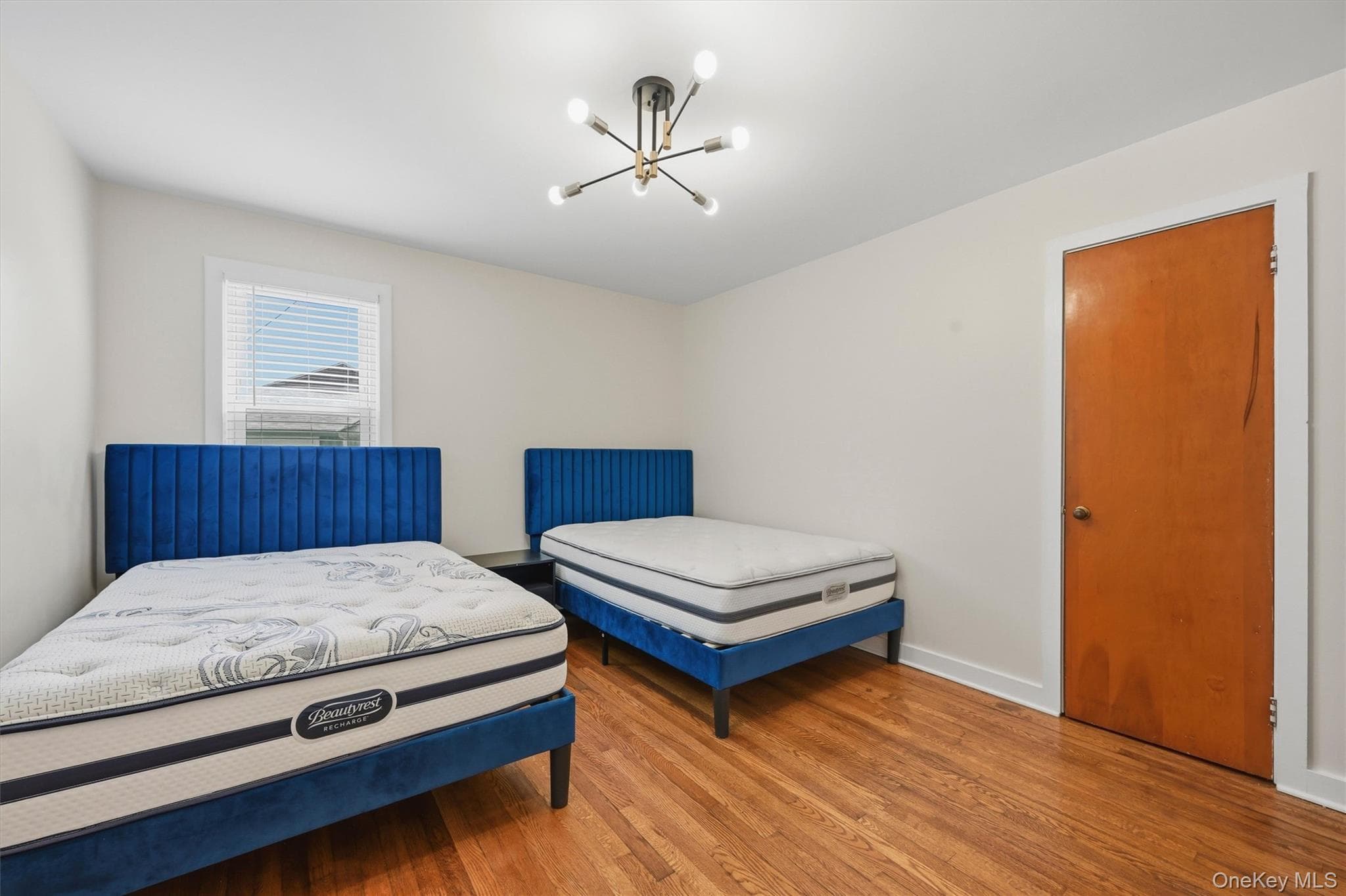 21 Hillside Avenue thumbnail 17