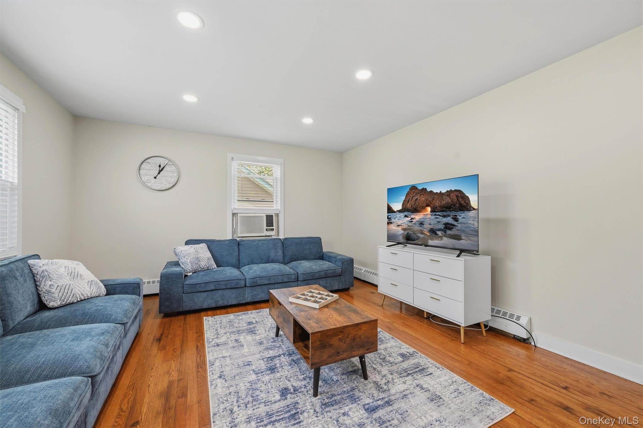 21 Hillside Avenue thumbnail 8