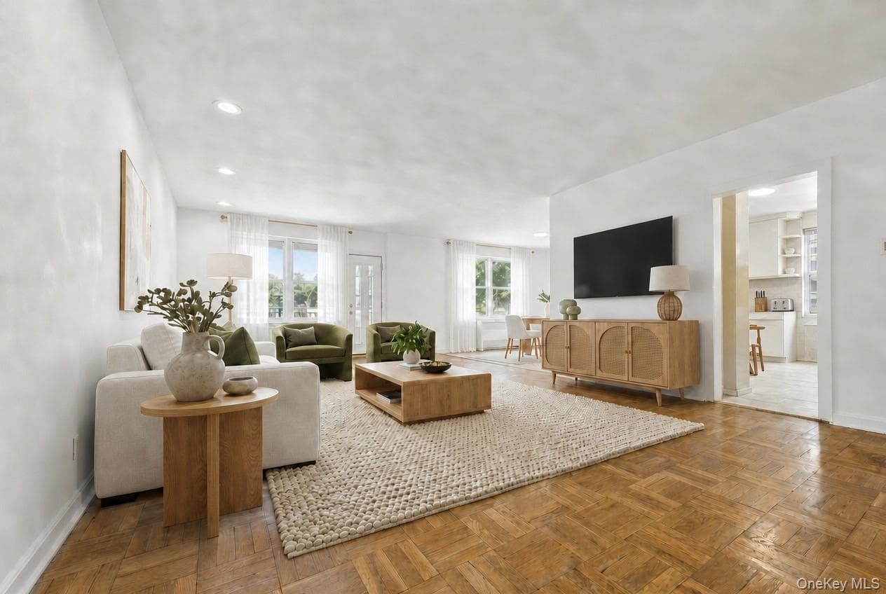 162-41 Powells Cove Boulevard Unit: 1G thumbnail 3
