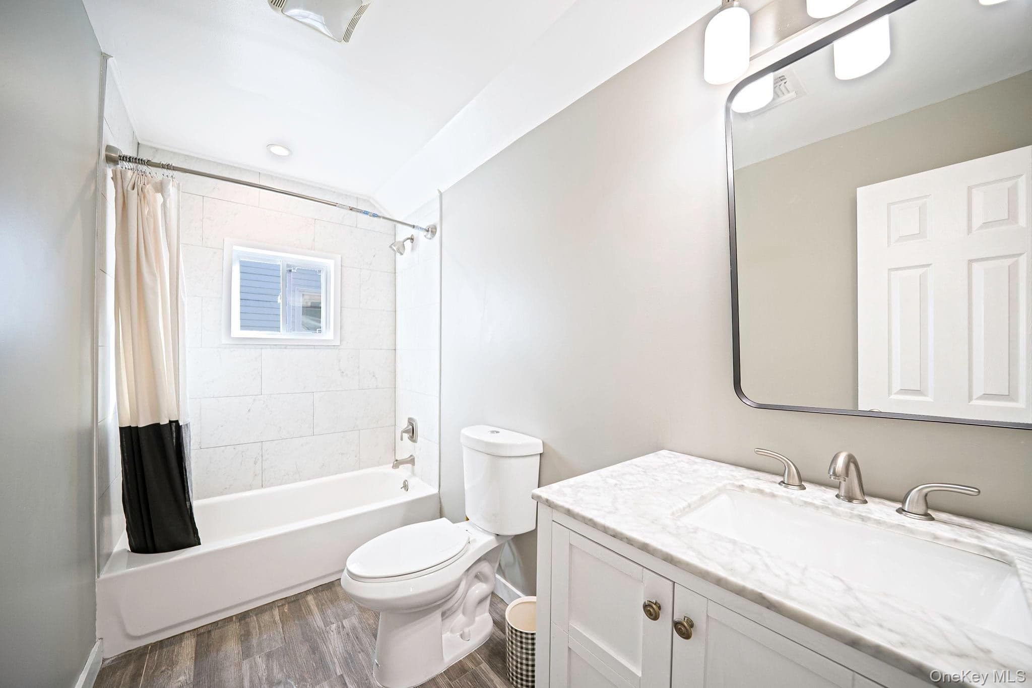 354 Seaford Avenue thumbnail 22