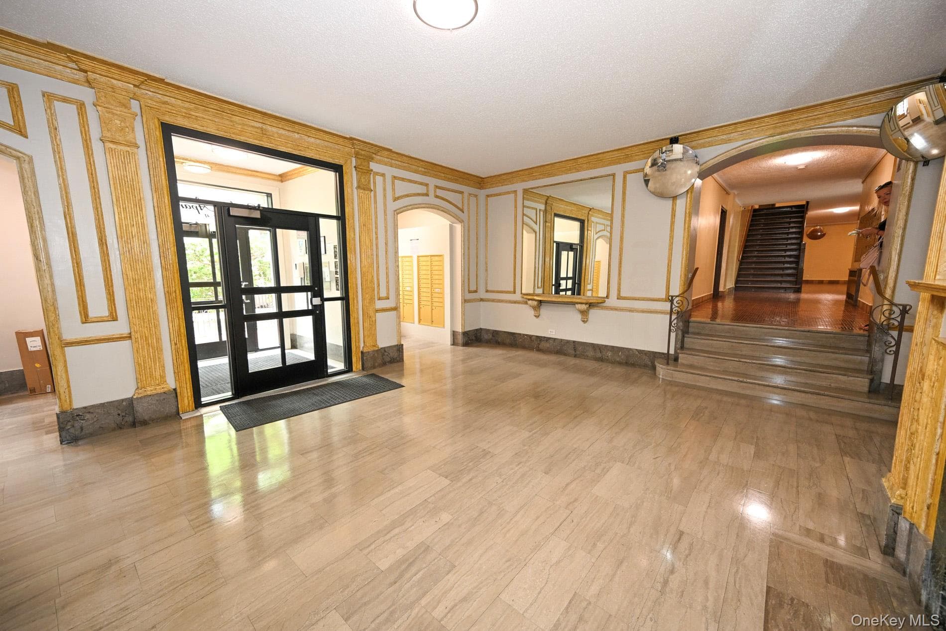 61-41 Saunders Street Unit: B25 thumbnail 7