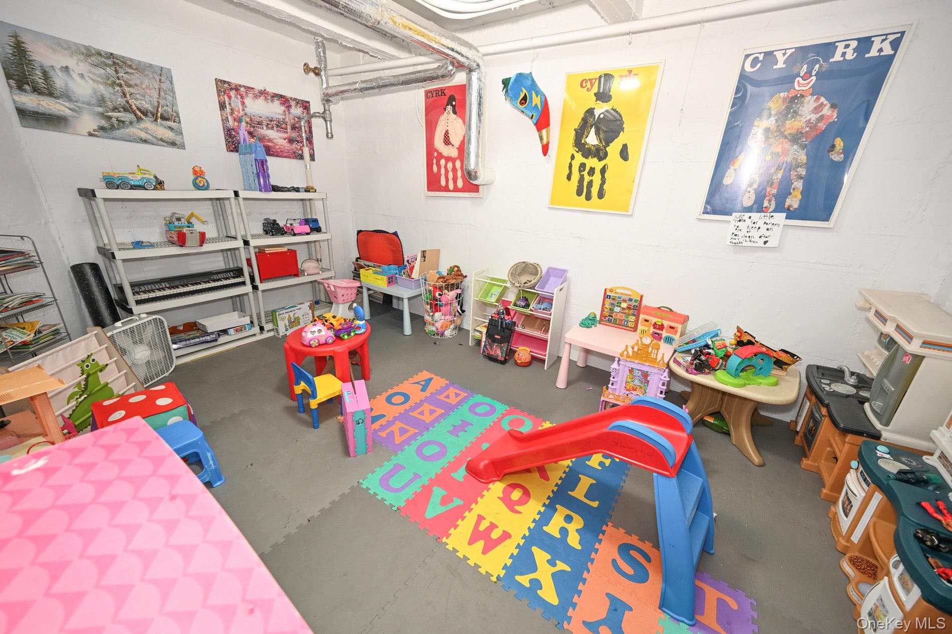 61-41 Saunders Street Unit: B25 thumbnail 39