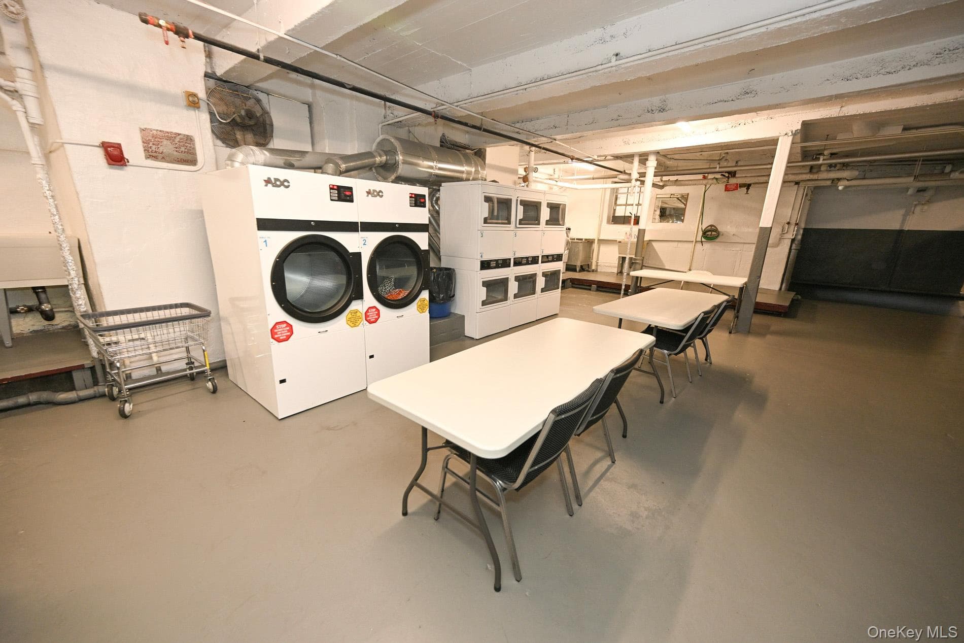 61-41 Saunders Street Unit: B25 thumbnail 34