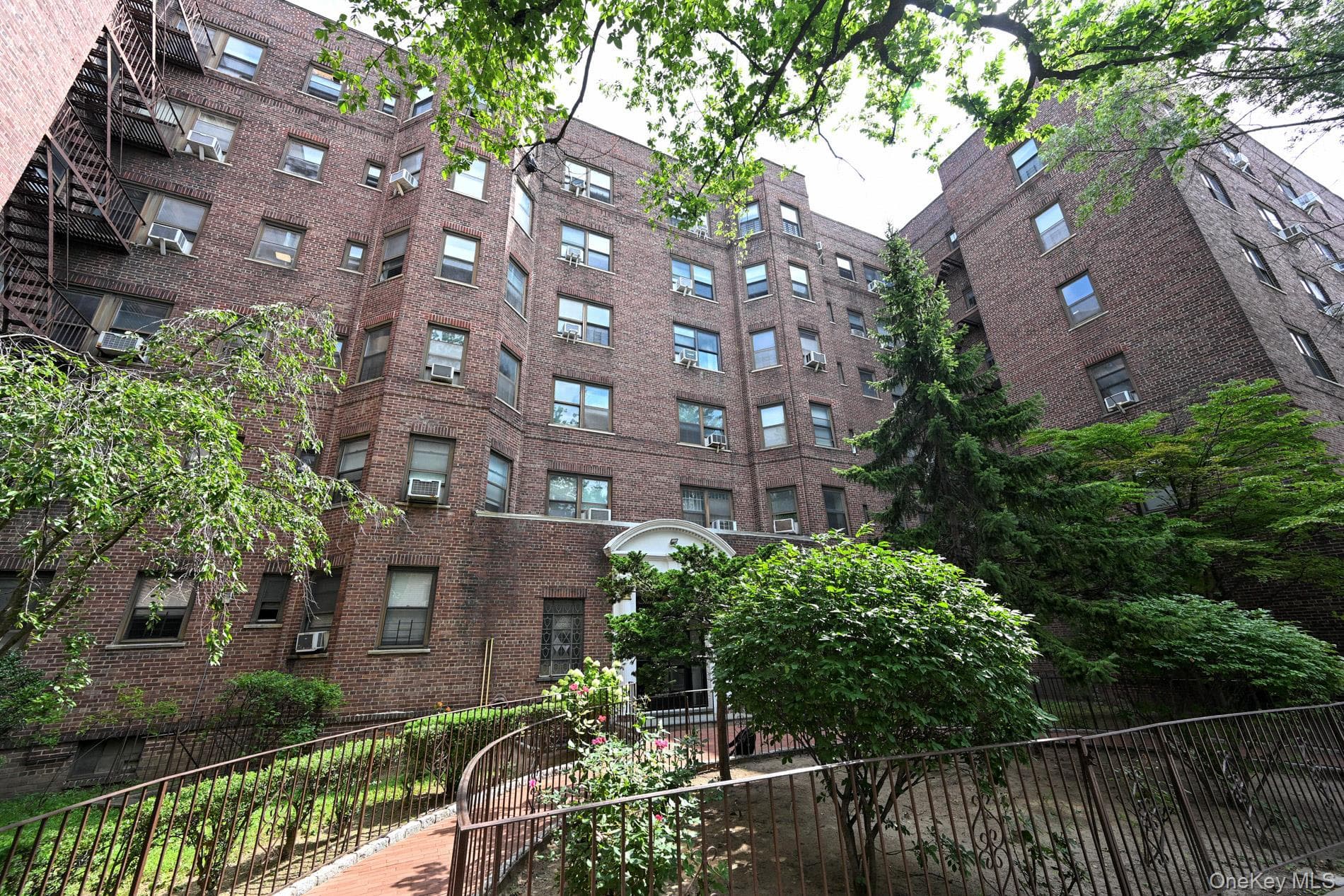 61-41 Saunders Street Unit: B25, Rego Park