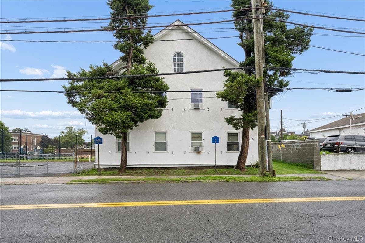 115 N Barry Avenue, Mamaroneck