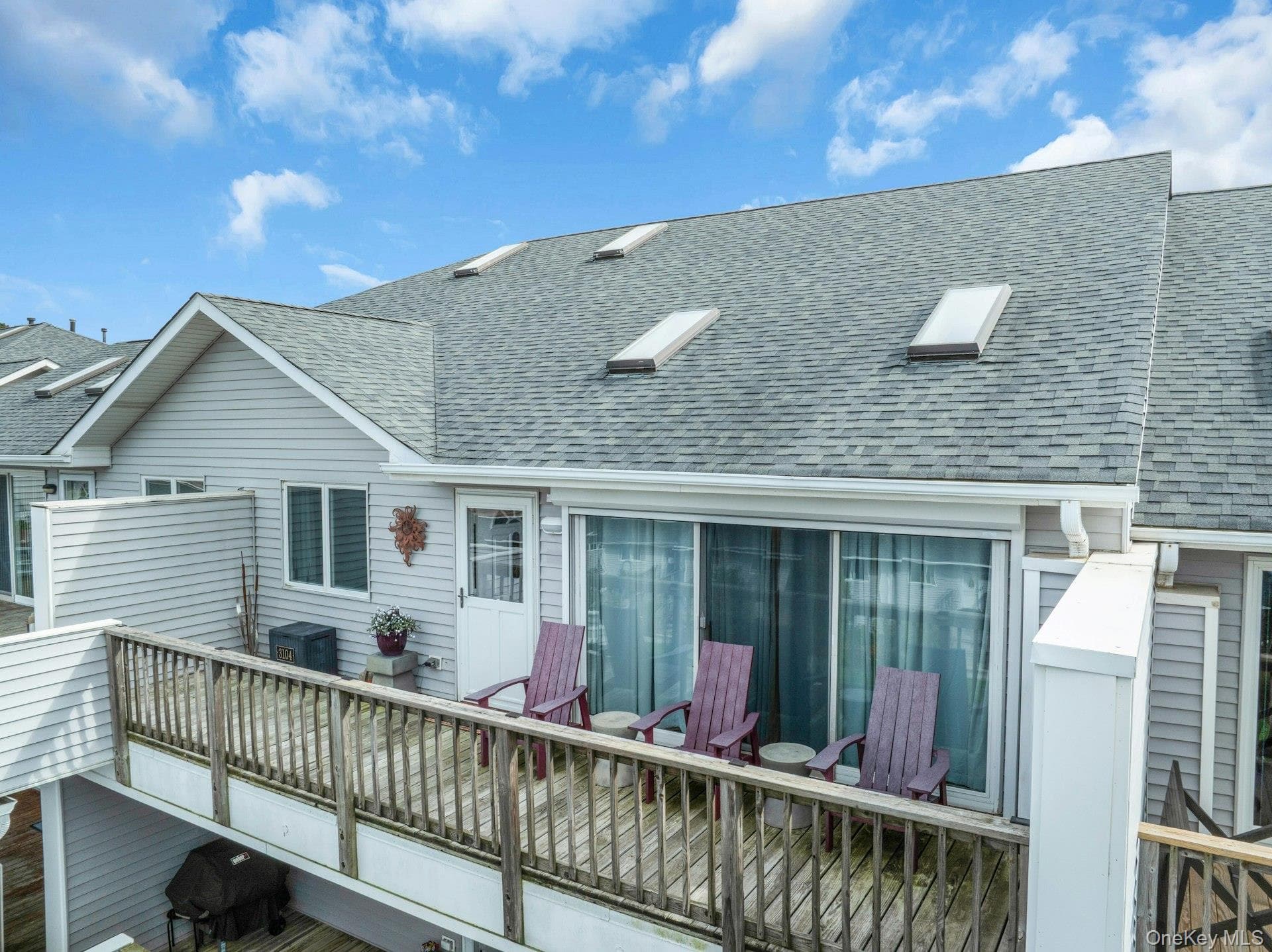3104 Bluffs Drive thumbnail 5