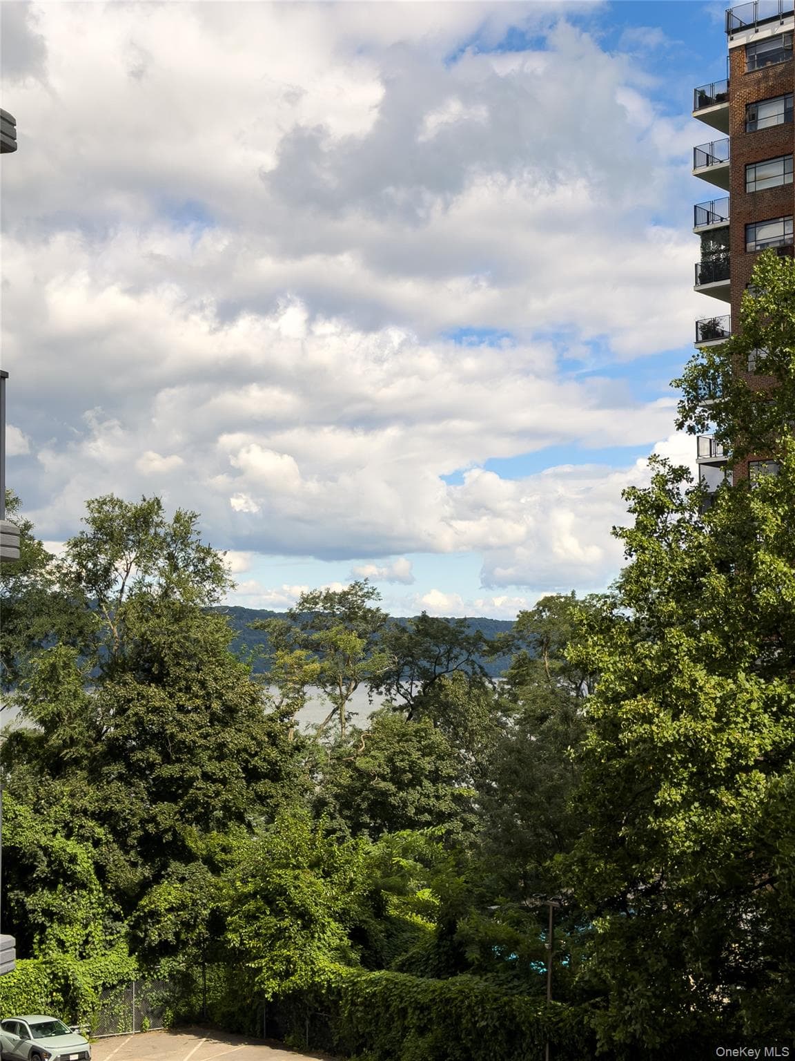 2621 Palisade Avenue Unit: 1G thumbnail 2