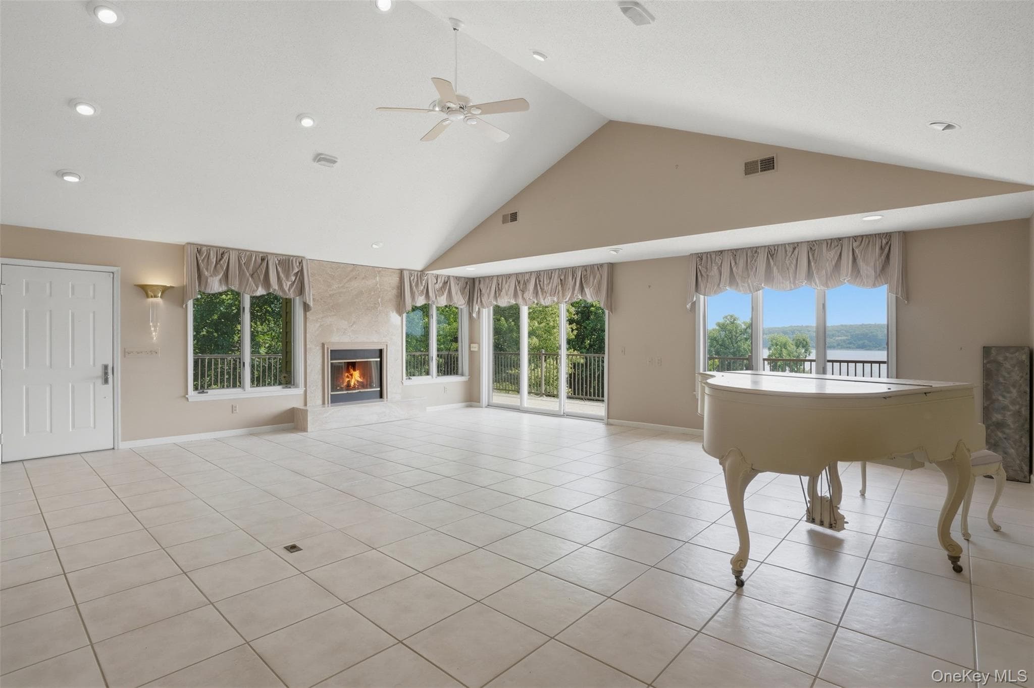 62 Riverview Mary Powell thumbnail 5