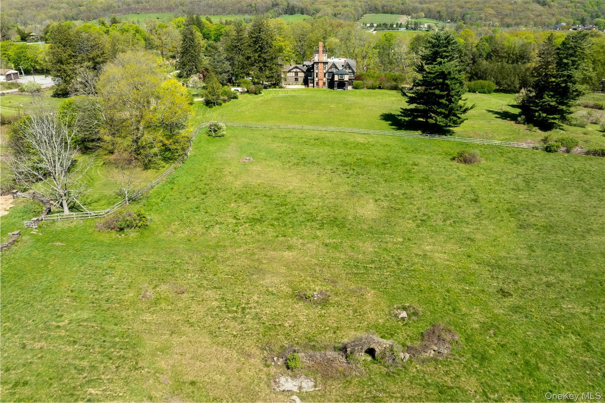 618 Quaker Hill Road thumbnail 7