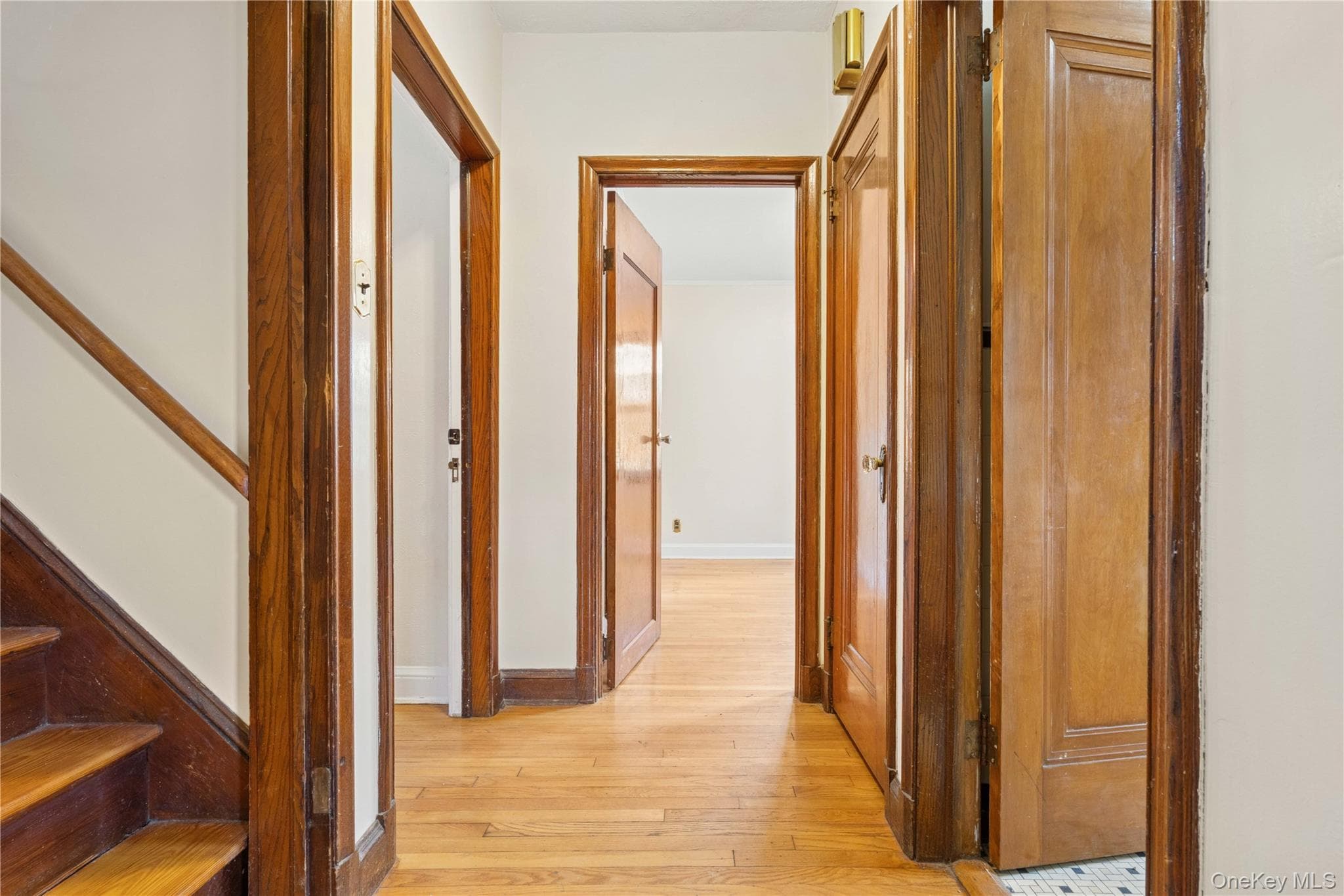 156 Goodwin Avenue thumbnail 14