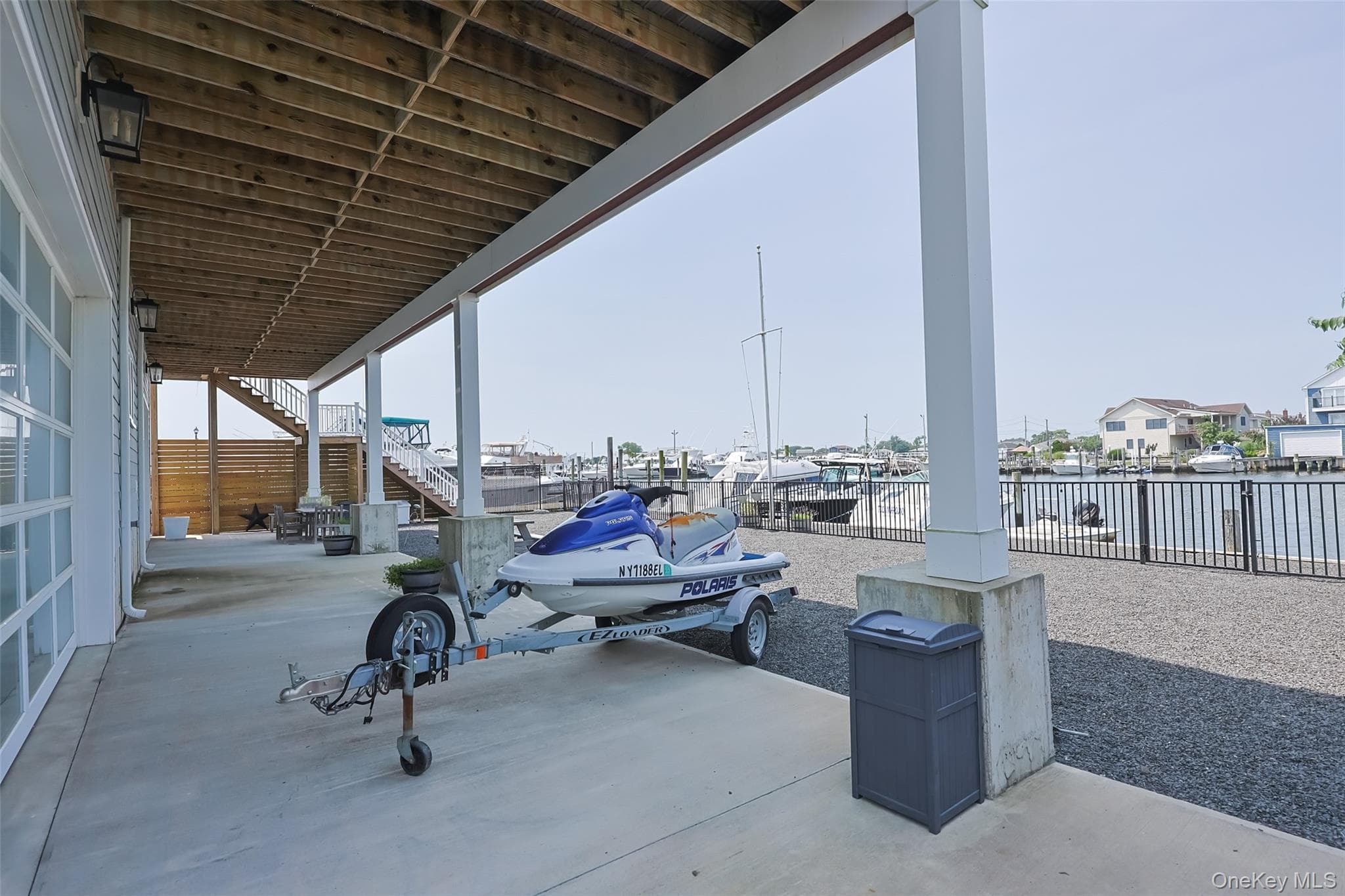 390 E Shore Road thumbnail 20