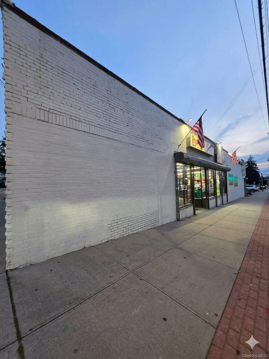 146 Lockwood Avenue, Yonkers