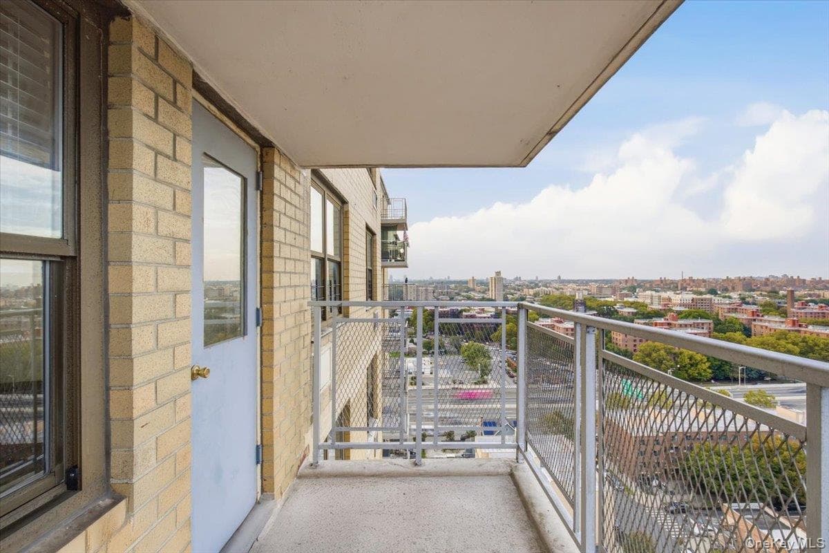 920 Metcalf Avenue Unit: 19A thumbnail 12