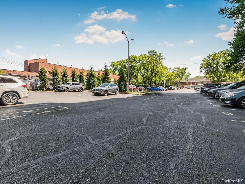 920 Metcalf Avenue Unit: 19A thumbnail 19