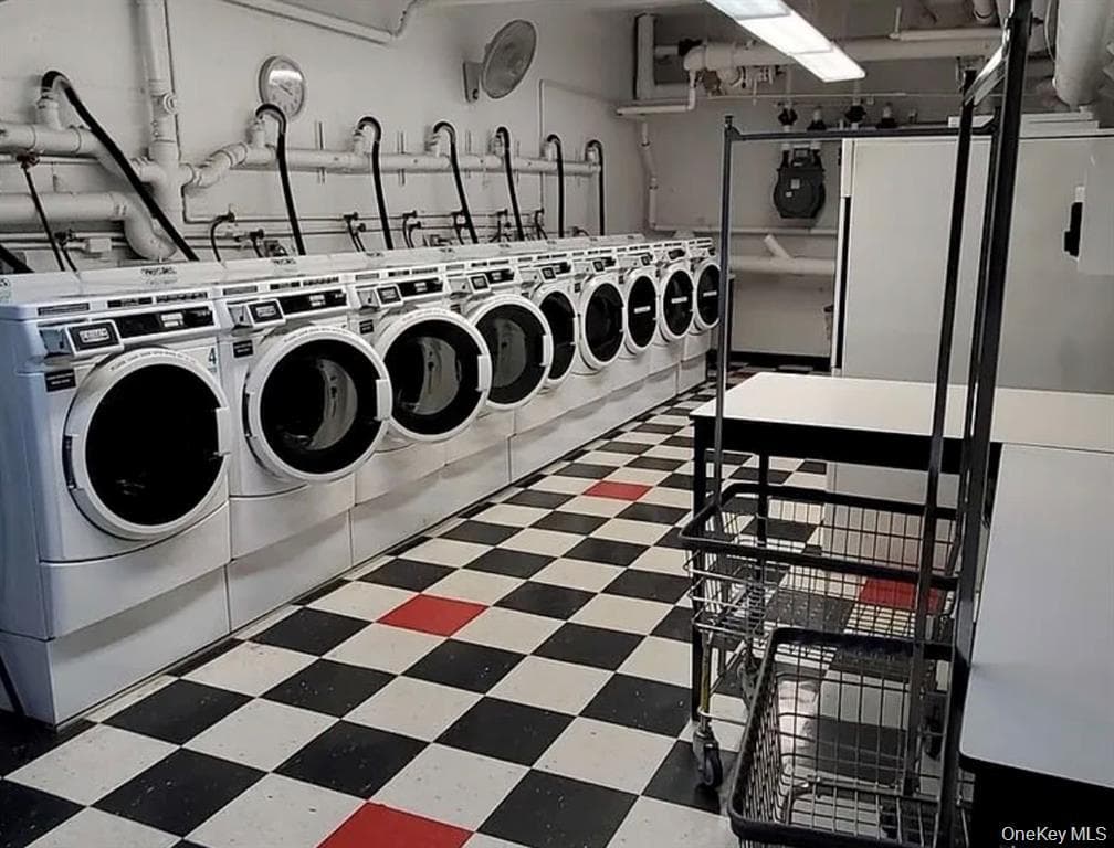 457 W 57th Street Unit: 308 thumbnail 6