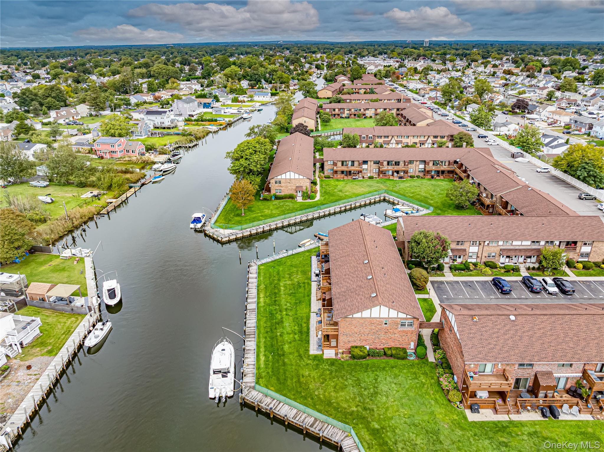 337 Mariners Way Unit: 337, Copiague