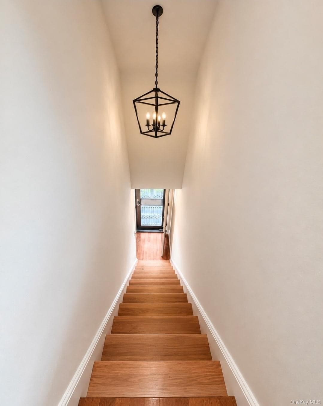 207 Bradford Street thumbnail 6
