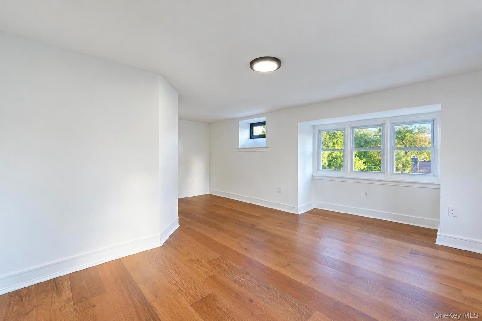 460 Jefferson Street thumbnail 18