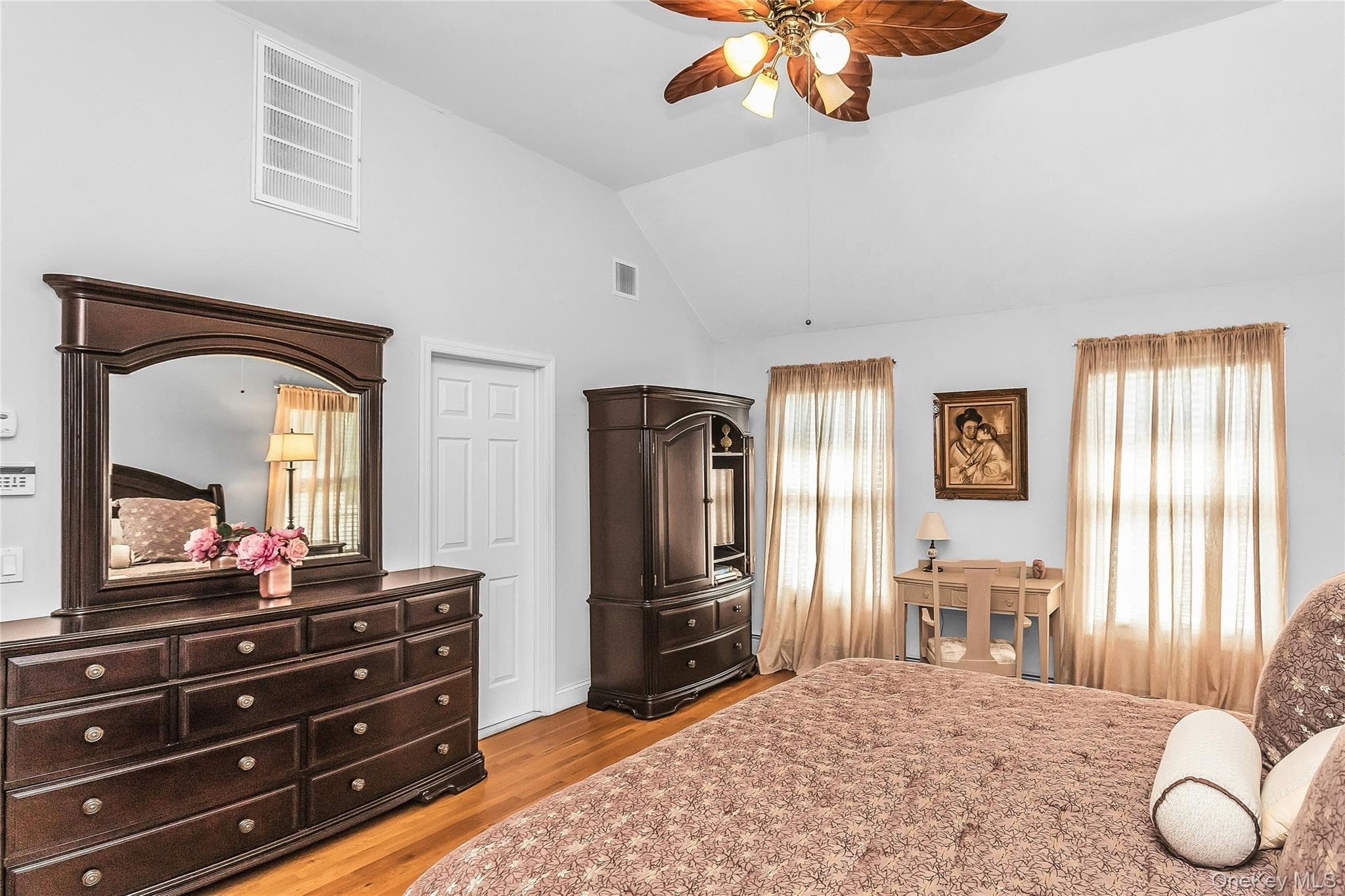 1025 Seawood Drive thumbnail 19