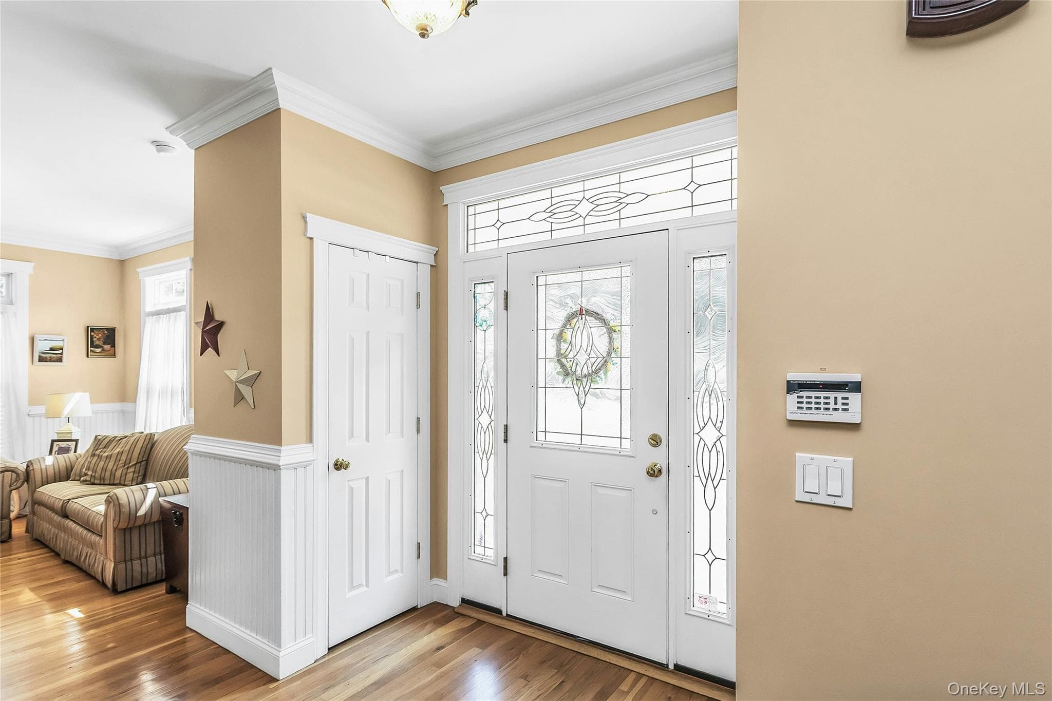 1025 Seawood Drive thumbnail 4