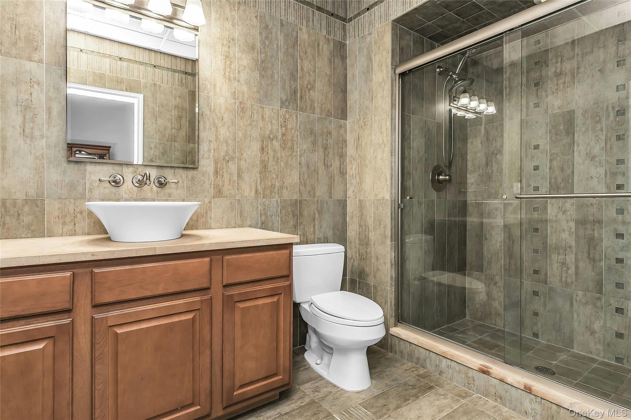 1025 Seawood Drive thumbnail 29