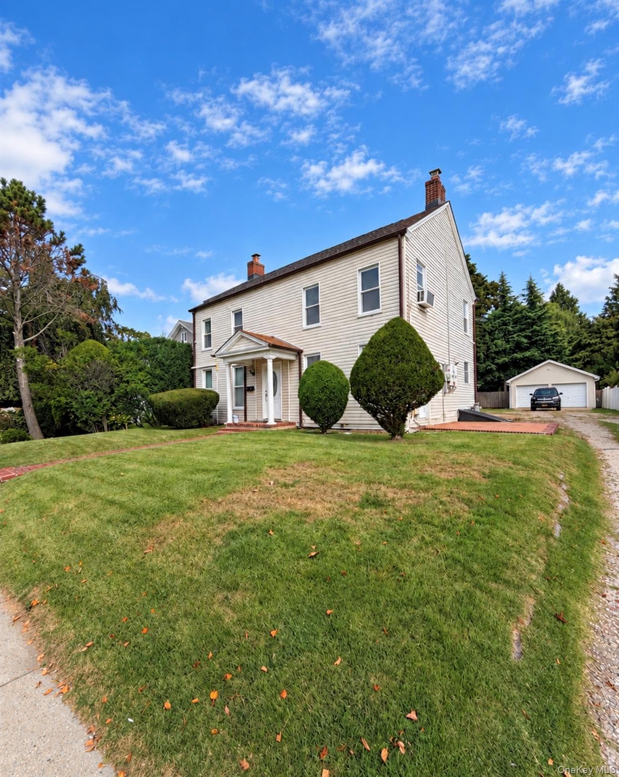 2521 Grand Avenue thumbnail 6