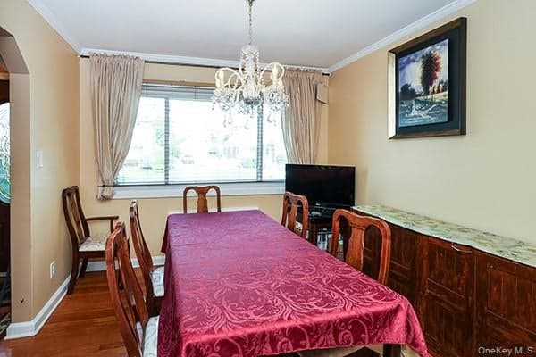 1408 Lowell Avenue thumbnail 9