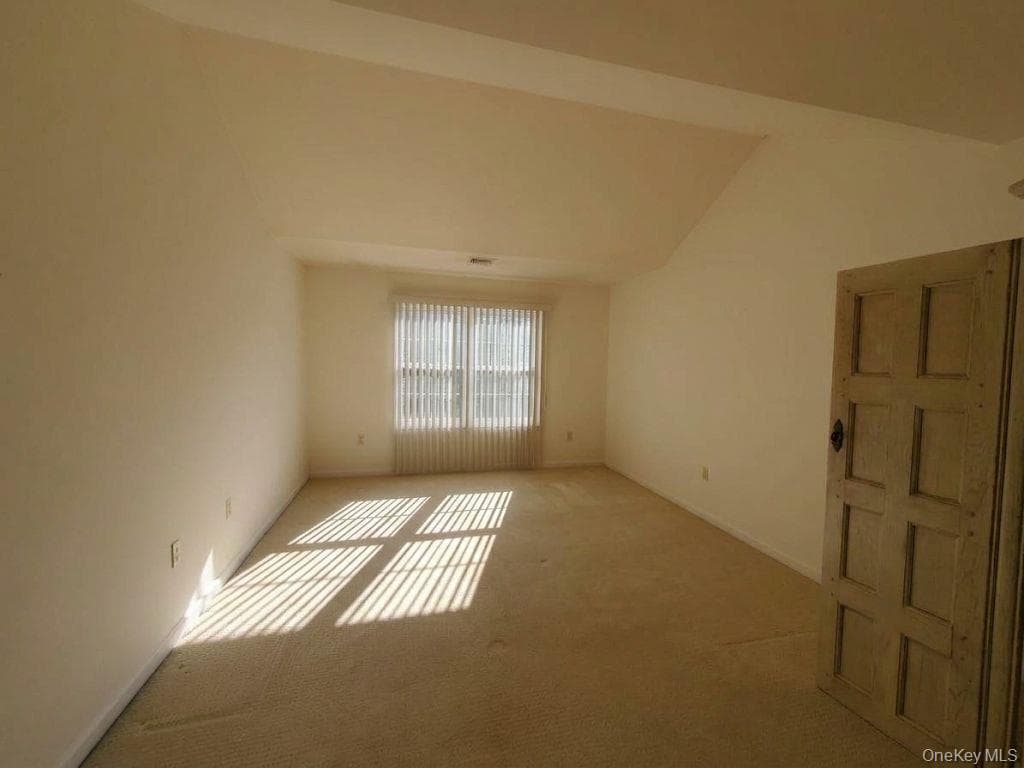120 Highwood Drive thumbnail 12