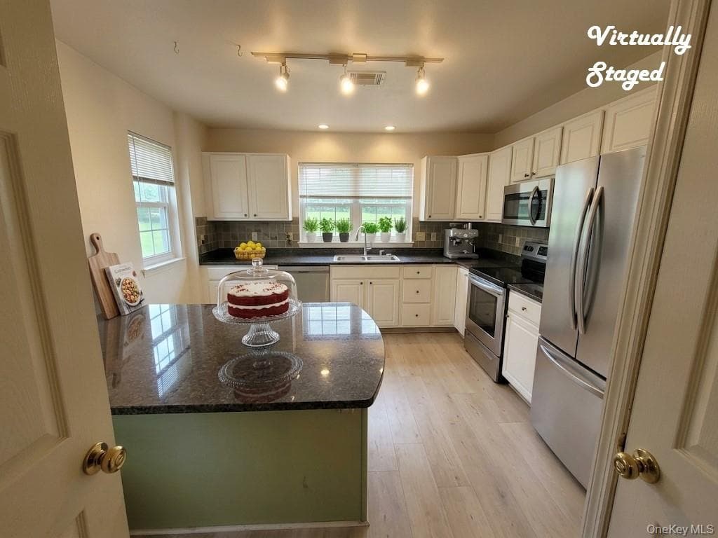 120 Highwood Drive thumbnail 3