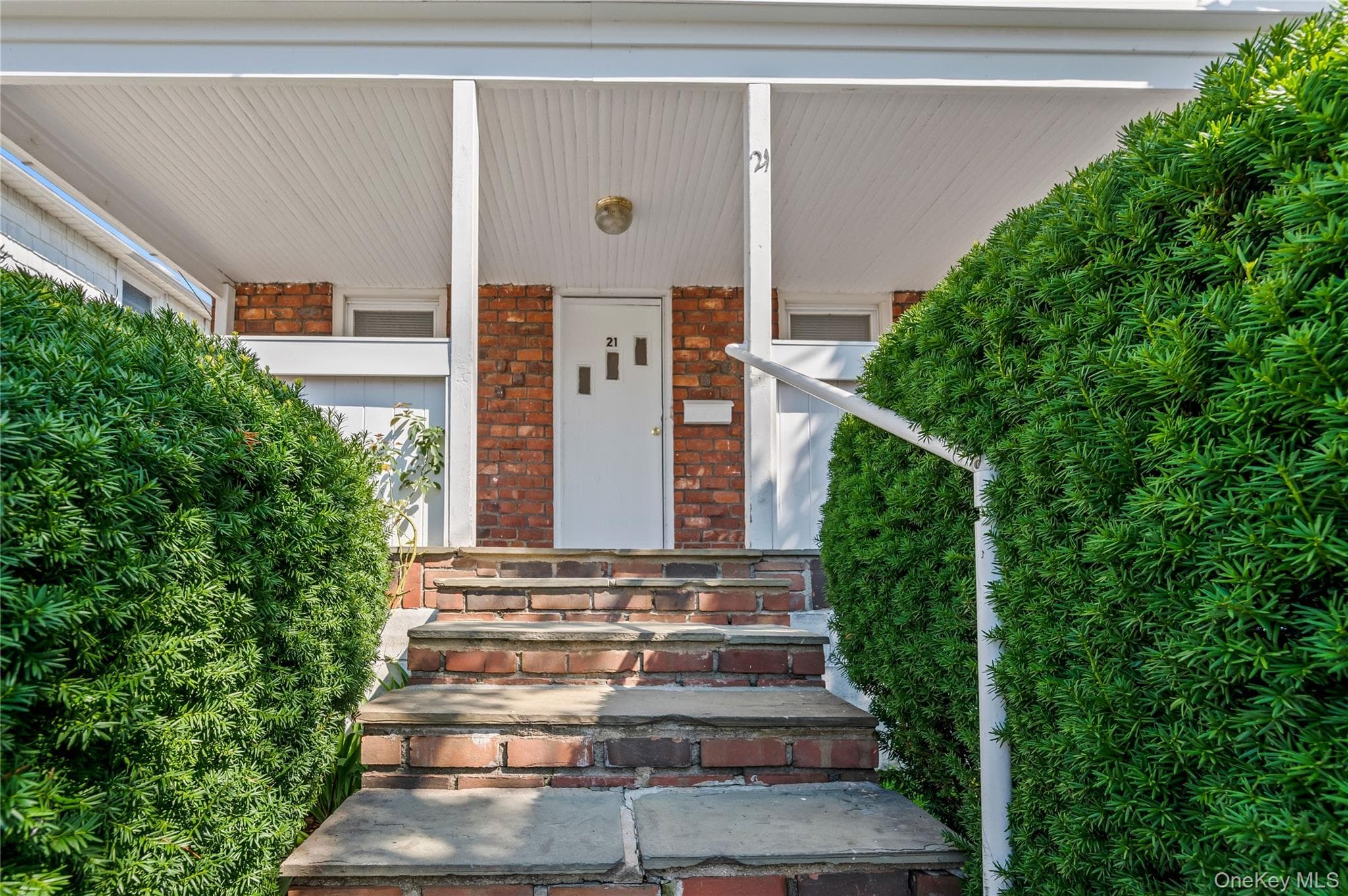 21 Beechwood Avenue thumbnail 3