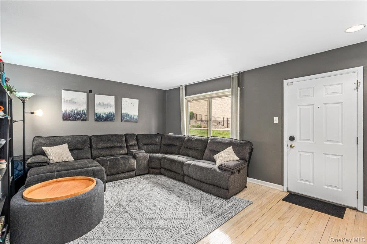 215-15 23rd Avenue Unit: TH 10 thumbnail 2