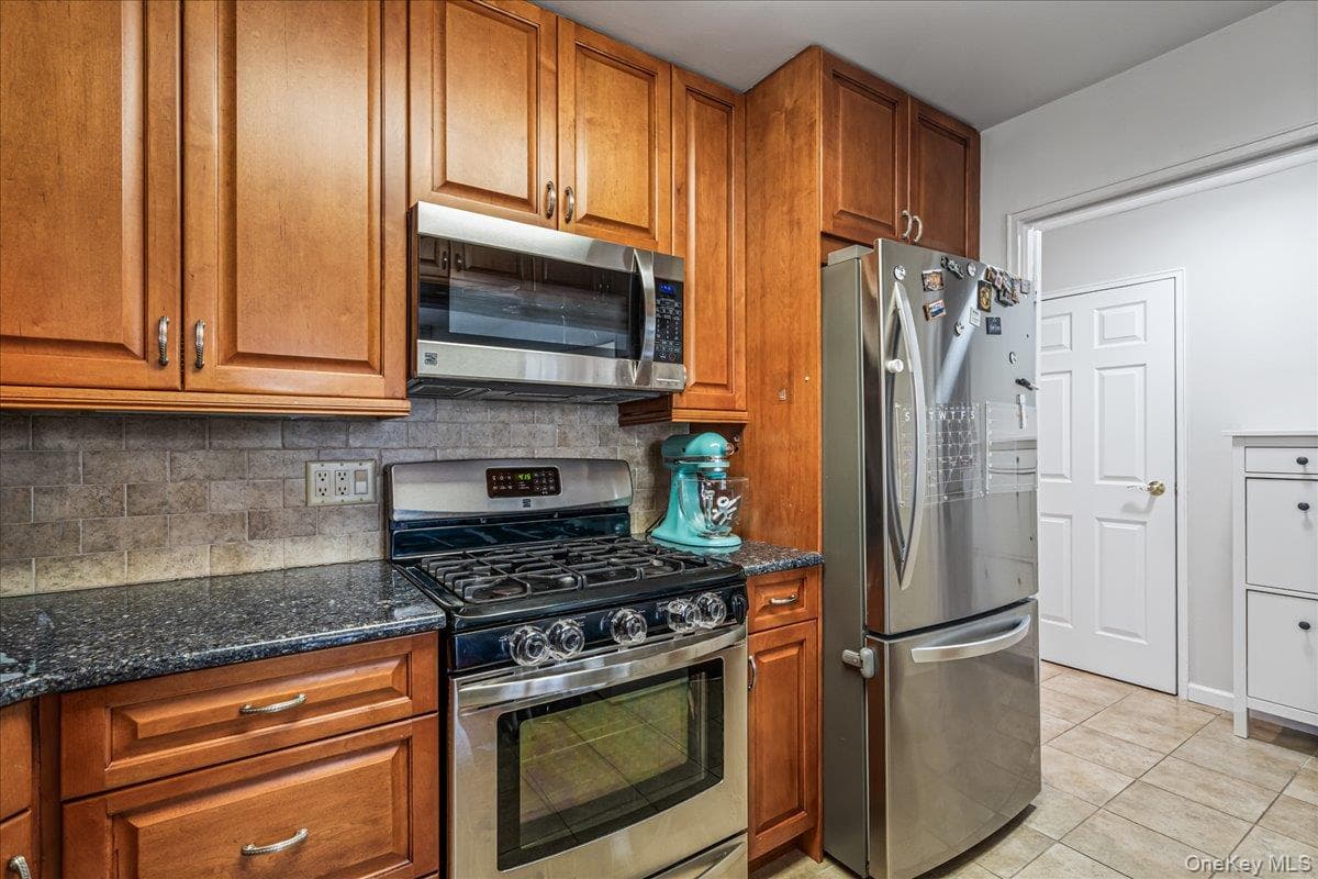 215-15 23rd Avenue Unit: TH 10 thumbnail 8