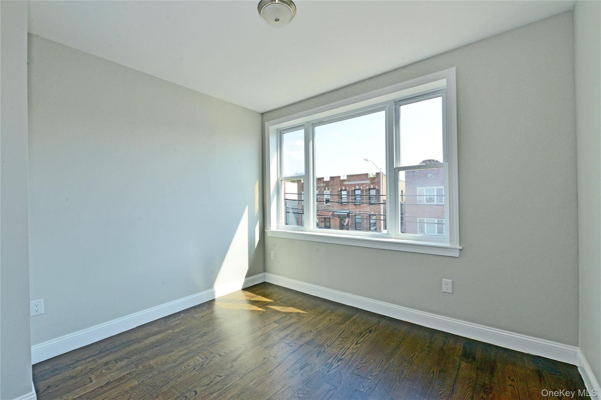 23-70 26th Street Unit: 3 Family thumbnail 8