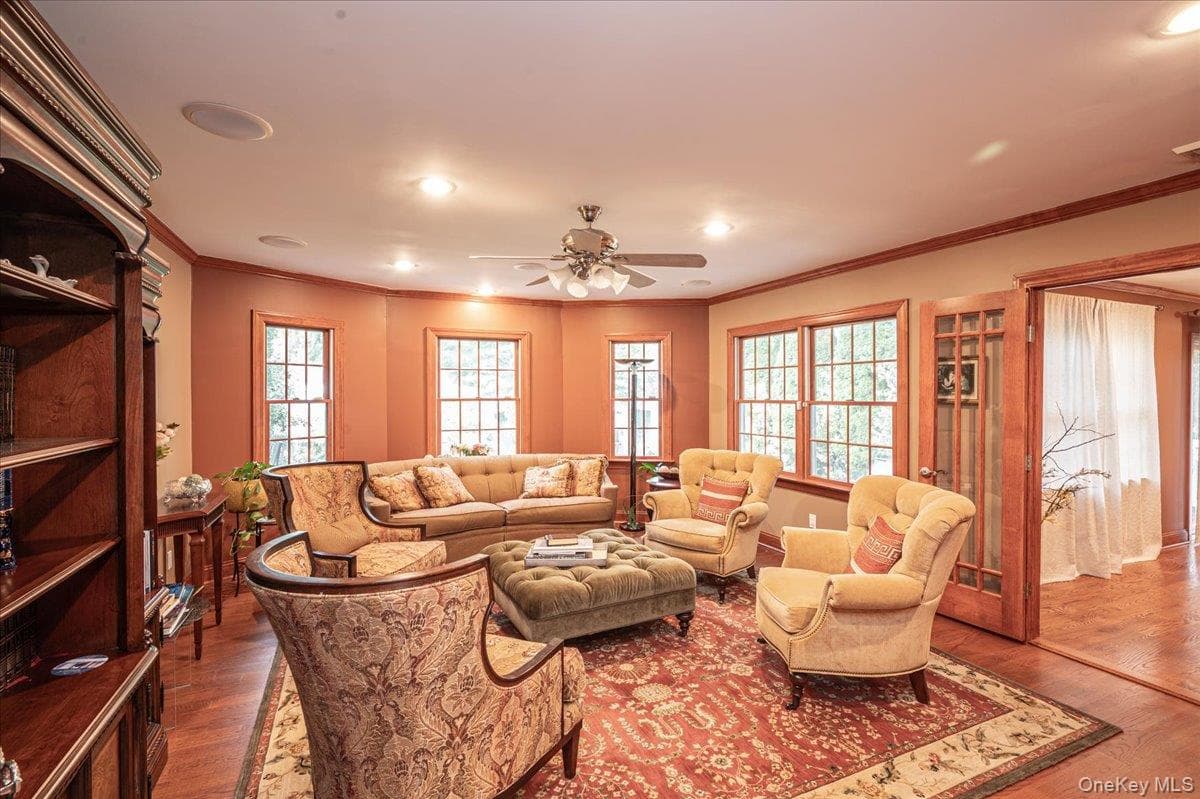 464 Duryea Terrace thumbnail 14